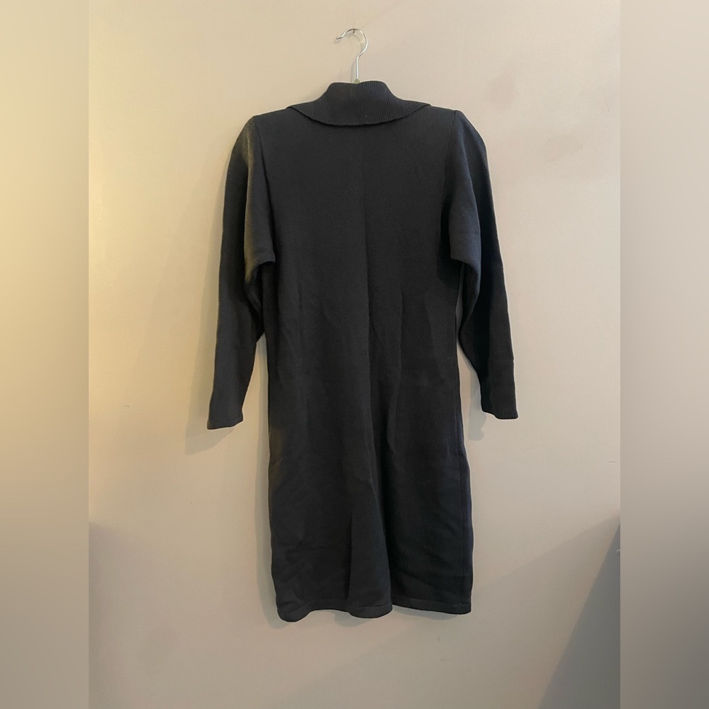 St John by Marie Gray Grey Sweater Dress with Buttons, Collar and Shoulder Pads - Picture 6 of 7